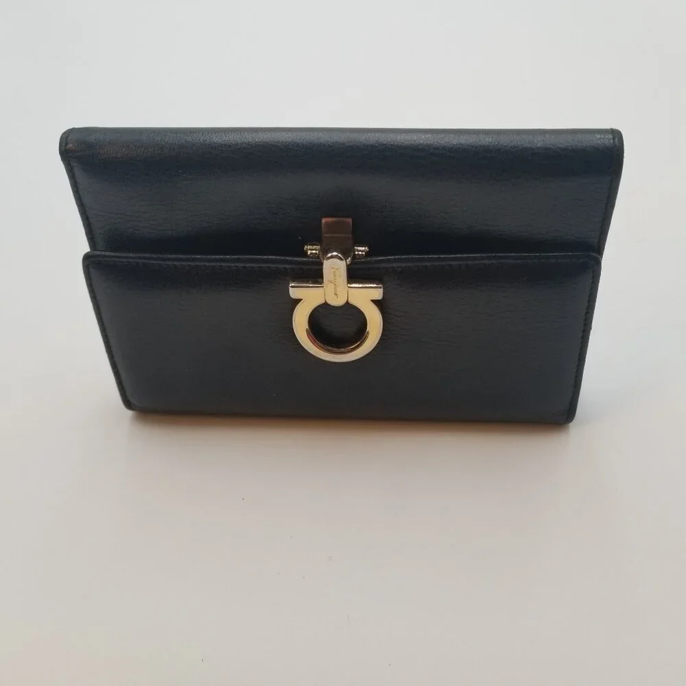 Ferragamo Leather Trifold Wallet Gancini Black Gold Hardware Used USA 6"x4 - Picture 1 of 6